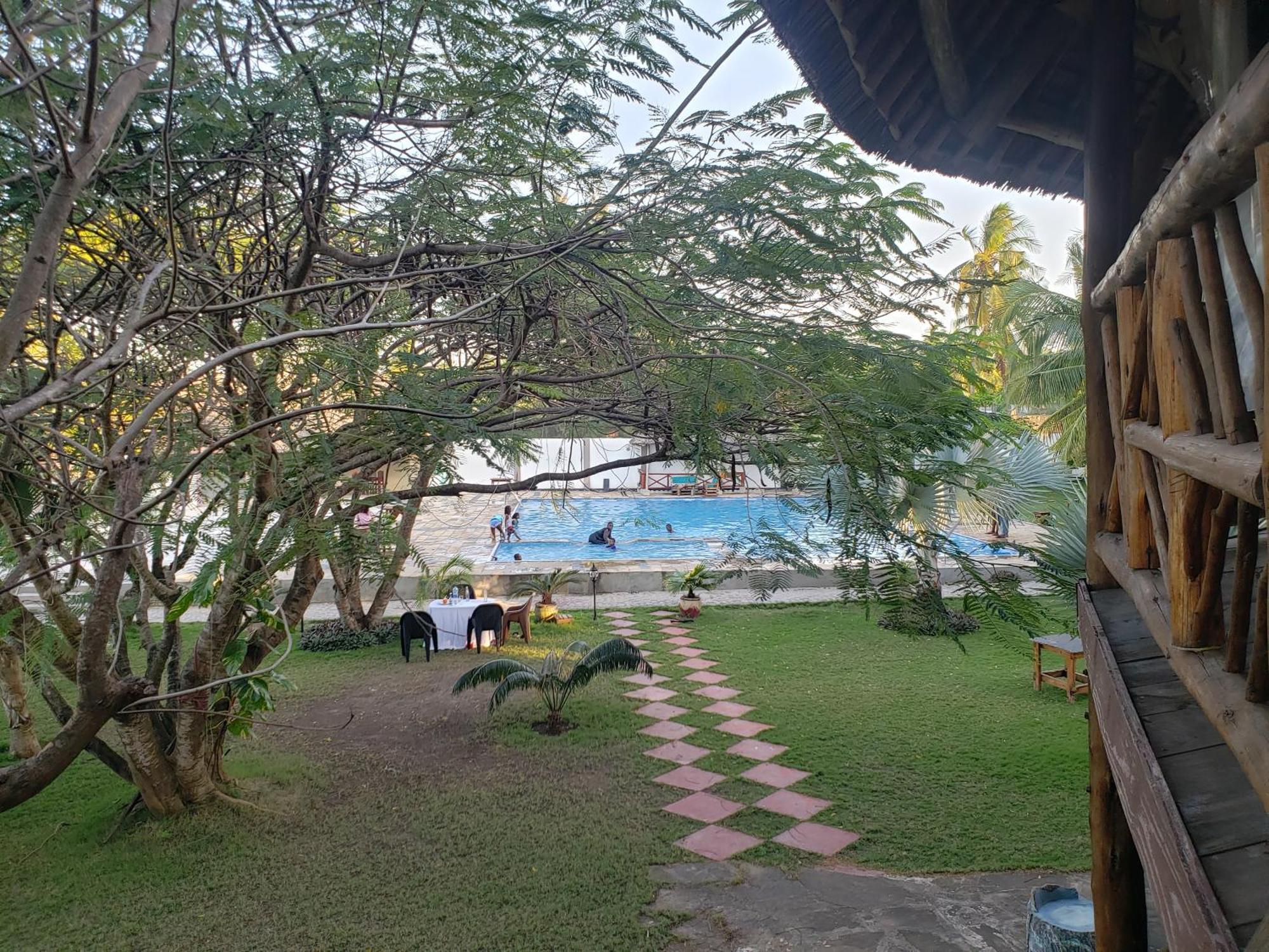 Kwa Mama Village Beach Resort Dar es Salaam Exterior photo